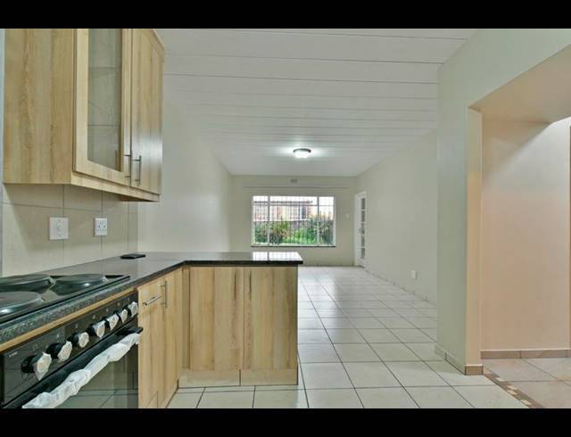 2 BEDROOM APARTMENT FOR SALE IN NEW REDRUTH
